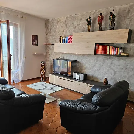Casa Paradiso San Siro (Lombardy)